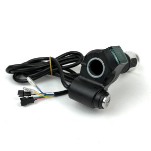 Ручка газа с вольтметром, кнопкой, замком зажигания (кабель 2м) Серебряная